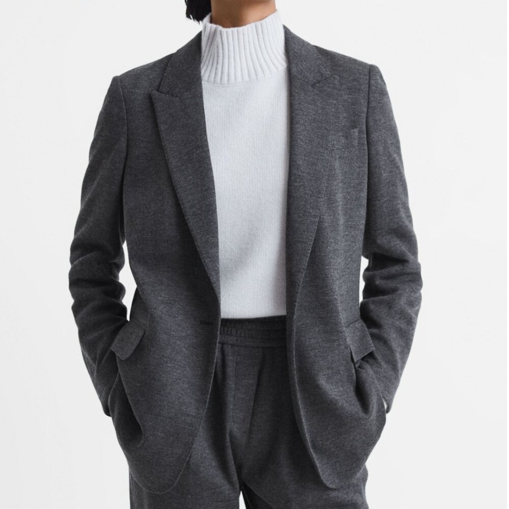 NEW Reiss Amalie 100% Wool Blazer in Charcoal Grey (Retails for $500) - Picture 6 of 7